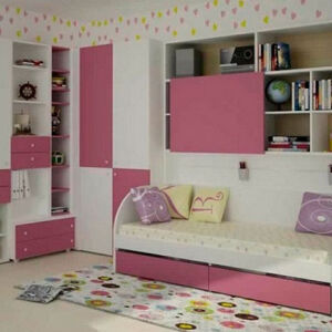 Біло-рожева стінка у дитячу кімнату SD-151