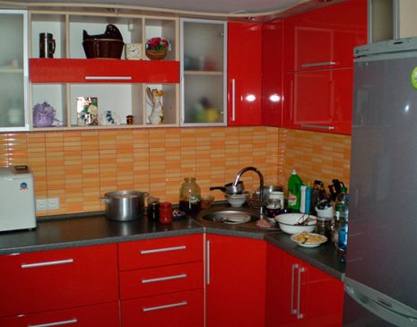 Червона кухня із пластику KKP-024