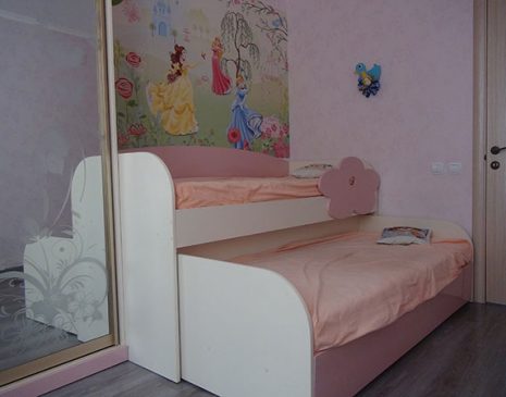 Біле двоярусне ліжко в дитячу кімнату DDK-111