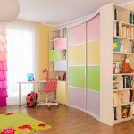Разноцветный шкаф в детскую комнату